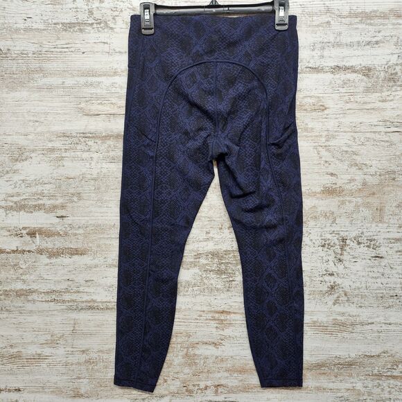 Athleta Ultimate Stash Pocket 7/8 Tight Leggings Sz S Blue Snake Print Running - Picture 2 of 10